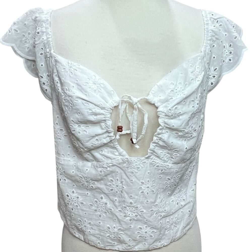 Urban Romantics Y2K Eyelet Crop Top L White Smocked V Neck Boho Chic‎ Coquette